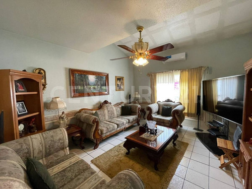 Casa En Venta En Haciendas Del Valle, Chihuahua
