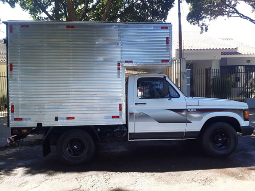 Chevrolet D20 Custon