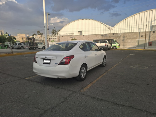 Nissan Versa 1.6 Advance At