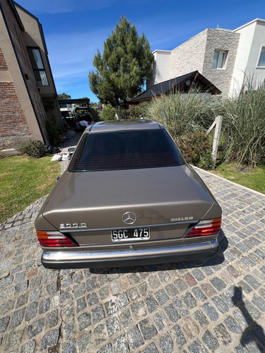 Mercedes-Benz 300 3.0 D