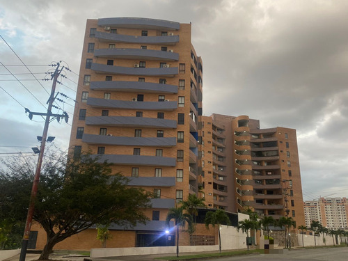 Apartamento En Venta Semi Amoblado Mañongo Naguanagua Fp