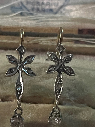 Antiguos Aros En Oro 18 K Con Diamante Talla Antigua 0,10 Ct (Usado)