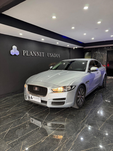 Jaguar XE 2.0 Se 240cv