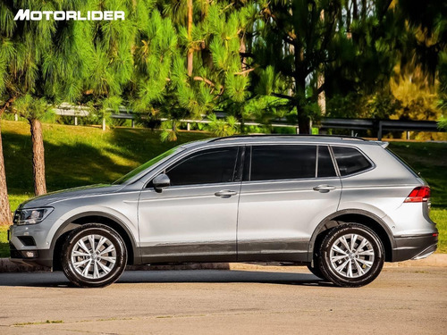 Imagen 2 de 15 de Volkswagen Tiguan 1.4 Comfort Ex Full| Permuta / Financia