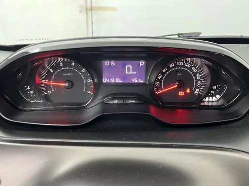 Peugeot 2008 ACTIVE 1.6 AUT 5P