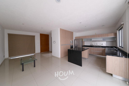 Casa En Senderos De Monte Verde, Tlajomulco De Zúñiga Con 3 Recámaras, 162 M², Id: 87017