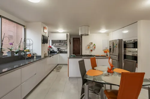 Apartamento En Arriendo/venta En La Carolina-usaquén. Cod V1037083