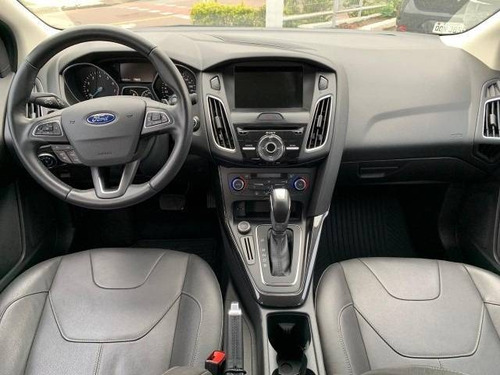 Ford Focus 2.0 Titanium Fastback 16v Flex 4p Powershift