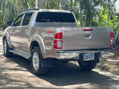 Imagen 6 de 15 de Toyota Hilux Full Time