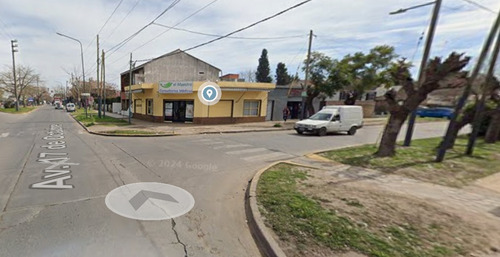 Locales A Metros De Estacion Claypole Con Renta