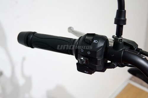Imagen 16 de 24 de Tvs Rtr 160 Moto Naked 0km 2023 No Titan Precio Dolar