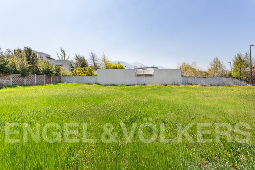 Imagen 9 de 12 de Santuario Del Valle, Lo Barnechea