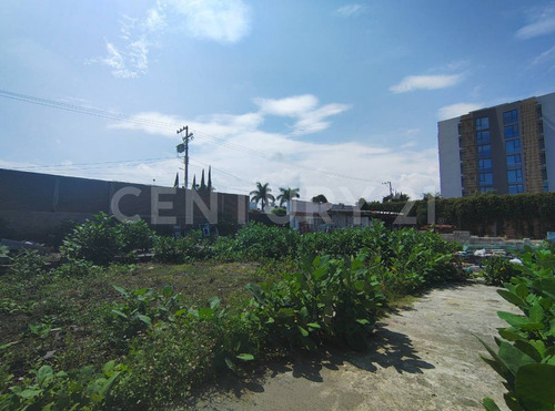 Terreno En Venta 1,869 M2, Camino Real A Cholula, Dentro De Privada, Puebla