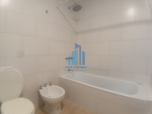 Alquiler Departamento 2 Ambientes Con Cochera Y Piscina En Pilar