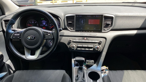 Imagen 23 de 25 de Kia Sportage Hibrida