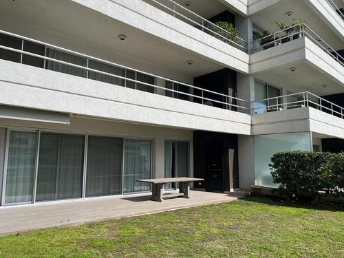 Excelente Departamento De Categoría En Alquiler.