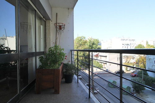 Apartamento En Venta De 2 Dormitorios En Pocitos