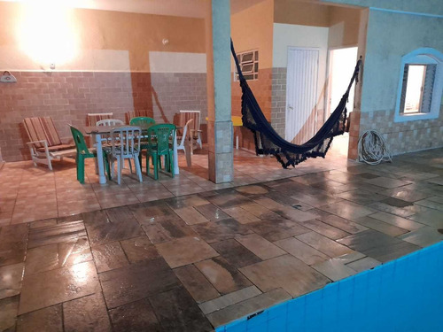 Casa Terrea 6 Dormitorios ,4 Banheiros, 4 Vagas De Garagem,piscina Churrasqueira.proximo A Praia..