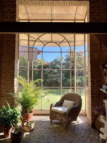 Imagen 11 de 30 de Casa En Venta En Barrio Jardín Espinosa. 3 Dormitorios. Quincho Y Pileta.