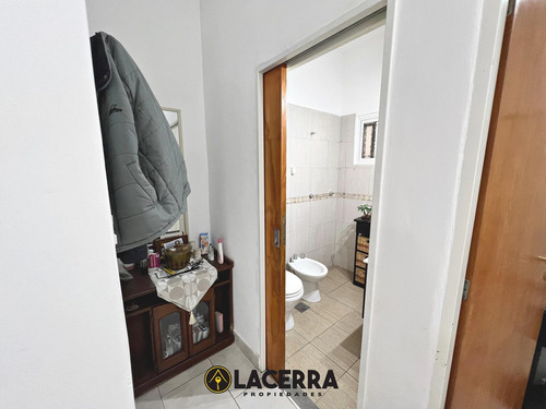 Casa En Venta En Carapachay