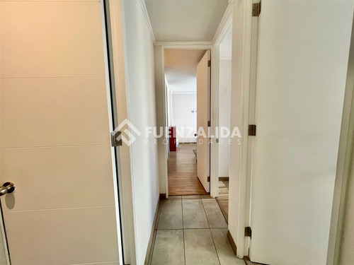 Departamento En Venta De 3 Dorm 2 Bañ 1 E 1 B. Metro Lo Vial