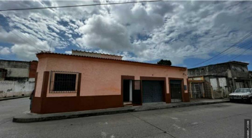 Se Vende 3 Locales Comerciales, Centro De Puerto Cabello C-6356460