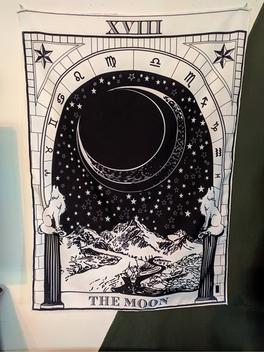 Imagen 3 de 4 de Tapiz Tarot The Moon - Pequeño (71 X 49 Cm Aprox.)