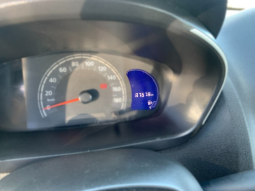 Imagen 8 de 19 de Renault Kwid 1.0 Life