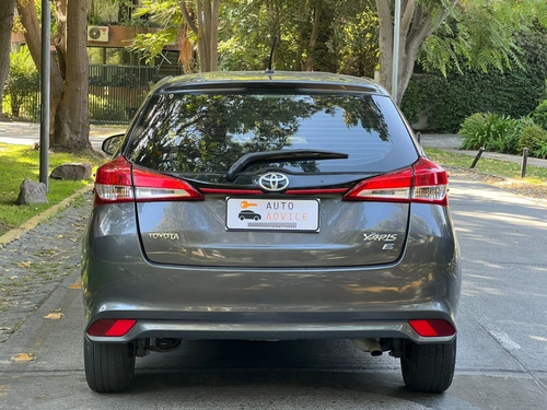 Imagen 9 de 15 de Toyota Yaris 1.5 Xli Mt