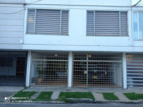 Casa En Polo Club(bogota) Rah Co: 21-317