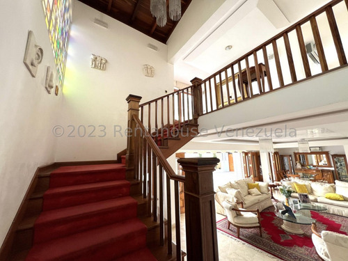Hermosa Casa En Venta En El Cafetal: Lujo, Espacio Y Exclusividad, Urb. El Cafetal. Mo 24-12662