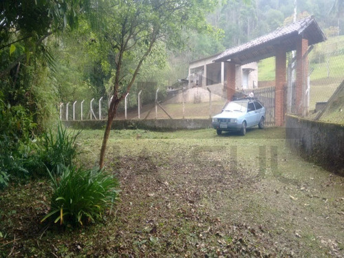Imagem 2 de 15 de Aconchegante Propriedade Apenas 2 Km Do Centro Do Barnabés Em Juquitiba/sp, Com Lindo Lago. - 402 - 69871849