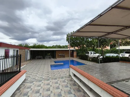 Apartamento En Arriendo En Prados Del Norte. Cod A30781