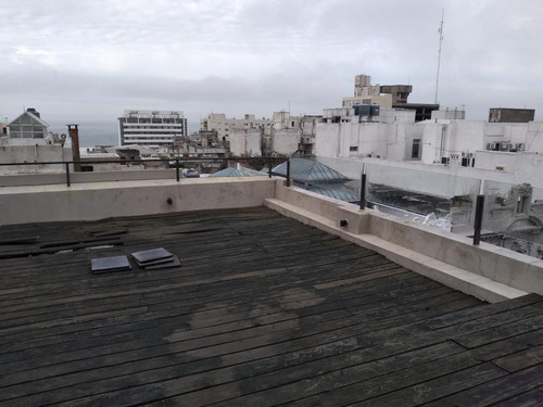 Imagen 17 de 19 de Oficina- Gran Oficina En Sarandi Proximo A La Plaza Matriz 150 M² Más Terraza Con Parrillero De 50m²