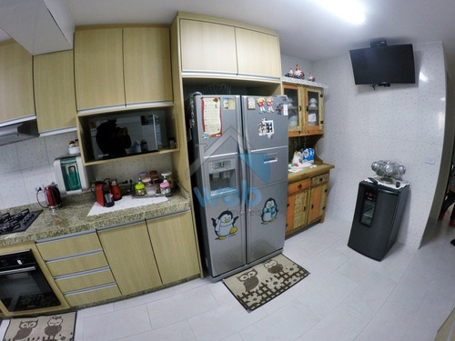 Imagem 11 de 30 de Sobrado À Venda No Bairro Cic, Com Três Quartos Sendo Um Suíte, Sala, Cozinha Ampla, Móveis Planejados, Churrasqueira E Fogão À Lenha. - Ca01445 - 69532530