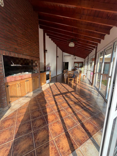 Casa En Inmejorable Zona!!