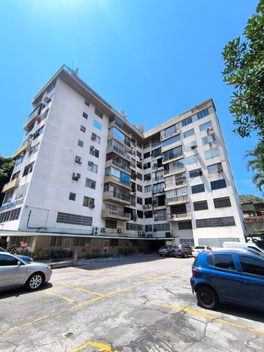 Consultorio Medico Bucaral, La Salle Los Caobos, Caracas