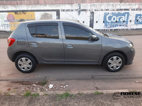 Imagem 4 de 11 de Renault Sandero