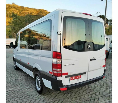Imagem 4 de 7 de Mercedes Sprinter Van 2.2 Cdi 415 2019