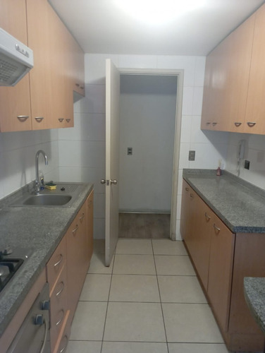 Departamento En Avd. José Pedro Alesandri. Torre 4. Macul.