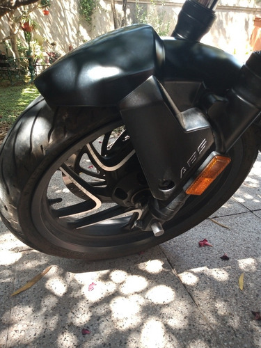 Imagen 7 de 17 de Bajaj Dominar 400