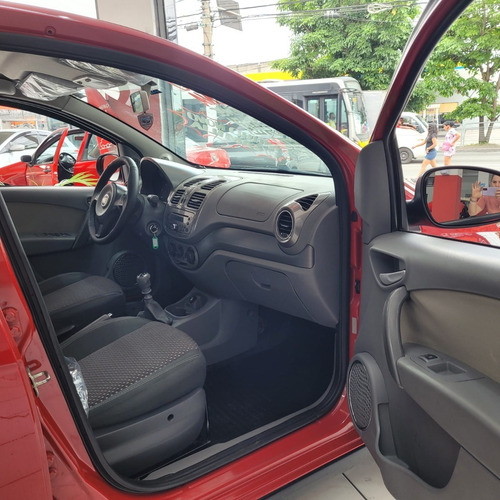 Imagem 8 de 10 de Fiat Grand Siena Essence 1.6 Flex 2014 Completo