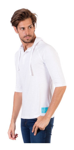 Playera Blanca Manga 3/4 Con Capucha Y Estampado En Espalda