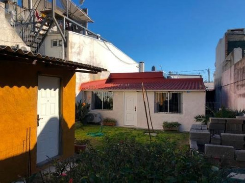 Venta Casa.buceo 2 Dormitorios 2 Baños,gge,parrillero,patio.