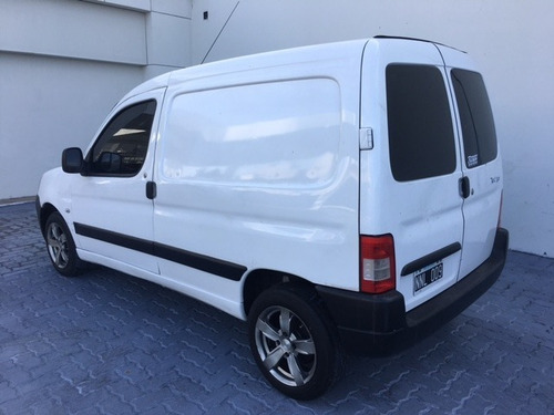 Imagen 4 de 9 de Citroën Berlingo 1.6 Hdi 92cv Am53 2013