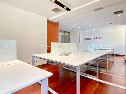 Imagen 14 de 24 de Oficina Arriendo 14 Espacios De Trabajo - El Golf Las Condes