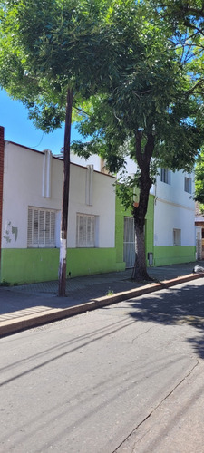 Excelente Terreno De 18,00 Metros De Frente En Venta Larrea 1200 Oportunidad - A Metros De Mendoza Apto Para Construir Pb +2 Pisos