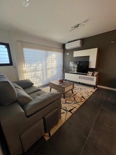 Dpto 2 Dor, 2 Baños, Living Com, Cochera Propia En El Edif