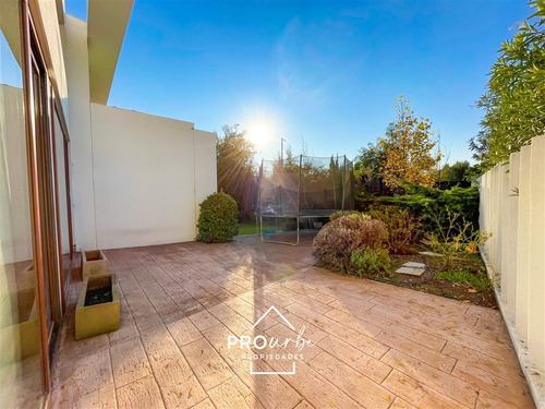 Condominio Los Bosques, Casa En Venta De 4 Dorm. En Colina