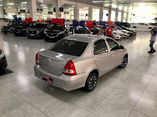 Imagem 11 de 11 de Toyota Etios 2018 1.5 16v X 4p